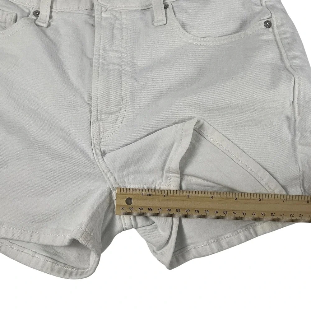 Old Navy Denim Shorts Women 8 White O.G. High Rise Straight Stretch #0215